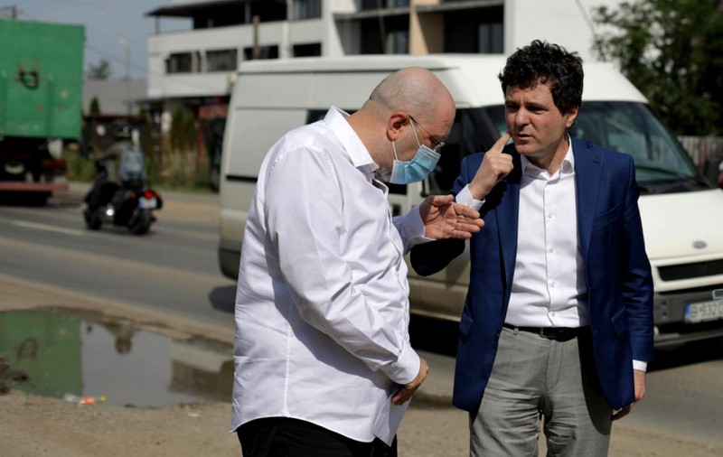 Viceprimarul Capitalei, Aurelian Bădulescu, trimis în concediu de odihnă după ce a bruiat conferinţa lui Nicuşor Dan