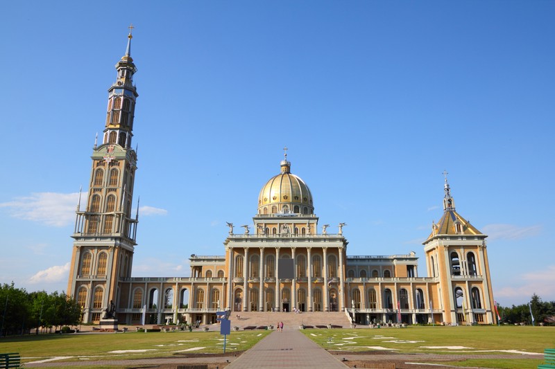 Biserica Fecioarei de Lichen (shutterstock)