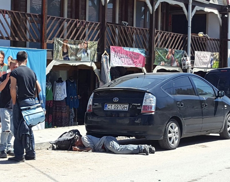 Nu călcați pe… turiști! Primele victimele ale petrecerilor din Vama Veche