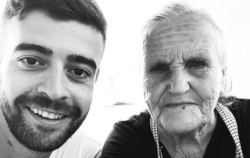 Speak a fost bătut în Grecia. “Când se pornește…ferească Sfinții”
