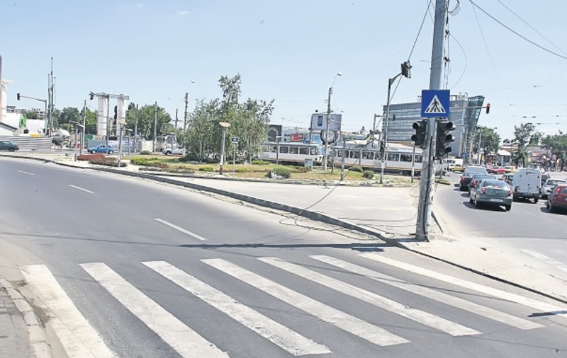 Dispare giratoriul de la Răzoare