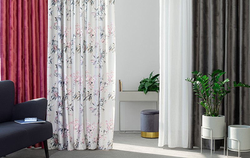 Lumea perdelelor și draperiilor: eleganță și funcționalitate în decorul interior
