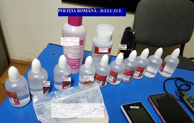 Grupare de traficanți de etnobotanice, anihilată de polițiști din județele Buzău, Galați și Prahova/FOTO