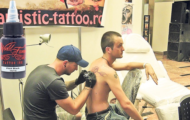 Cerneala pentru tatuaje poate provoca alergii şi chiar cancer