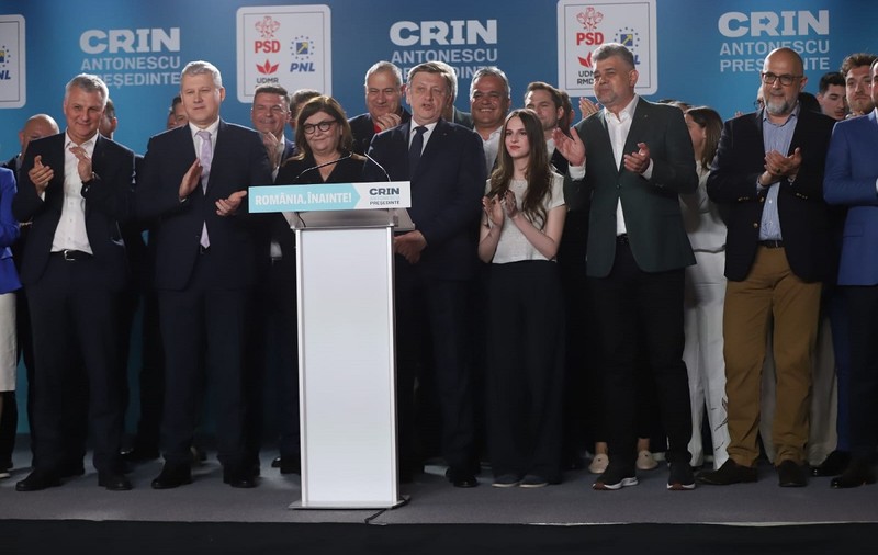 Acuzații interne de sabotaj electoral în Coaliția PSD-PNL-UDMR. Fețe triste și optimism rezervat în echipa lui Crin Antonescu REPORTAJ