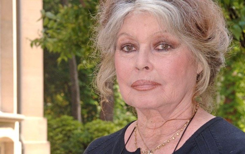 Brigitte Bardot, indignată de uciderea caprelor şi oilor din Olanda