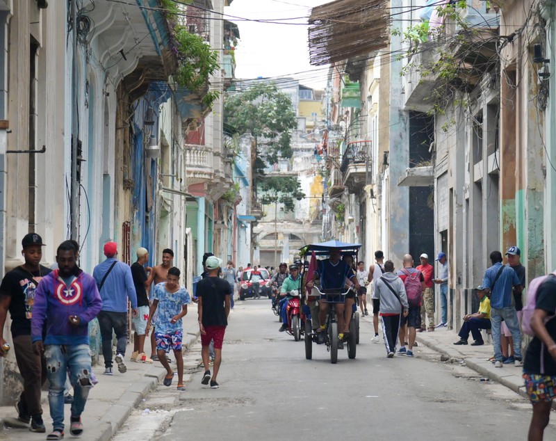 Cuba se confruntă cu cea mai gravă criză economică. Locuitorii părăsesc insula în valuri din cauza sărăciei