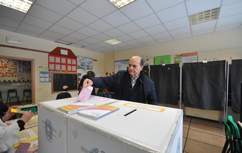 Rezultatele alegerilor parlamentare din Italia. Niciun partid nu a câștigat cu majoritate absolută