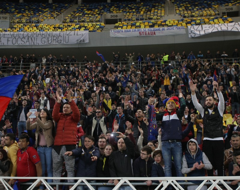 Marius Șumudică face un jurmământ: ”Fac tot ce depinde de mine ca FCSB să nu ia campionatul”. Reghe îl temperează | GALERIE FOTO