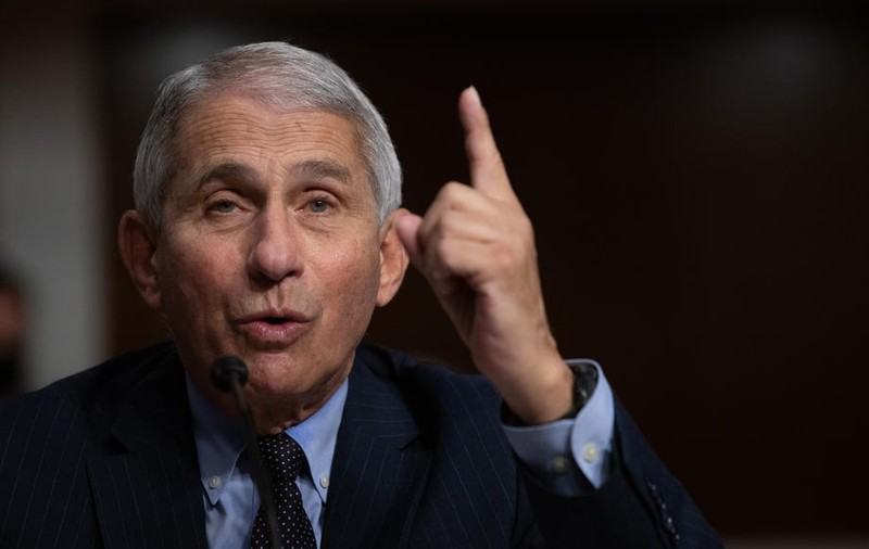 Fauci îi îndeamnă pe afro-americani să se vaccineze, anunțând că o femeie de culoare este unul dintre oamenii de știință care au dezvoltat vaccinul anti-COVID-19