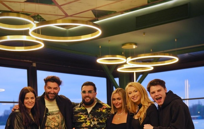 Anunțul făcut după ce Smiley, Tzancă Uraganu, Andreea Bălan și Iuliana Beregoi au fost surprinși împreună la masă: „Concep un plan”