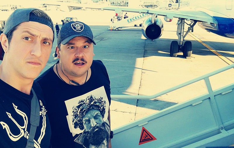Giani din Las Fierbinți, Bobiță și Dorel au plecat la Londra. Imginea făcută pe aeroport a stârnit hohote de râs