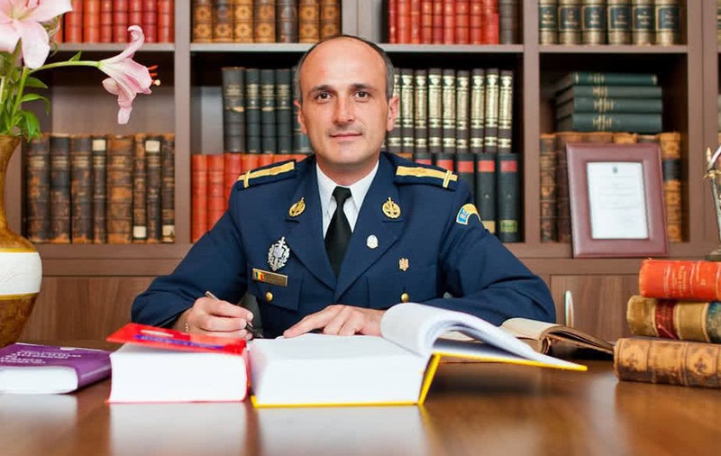 Florin Talpan l-a înregistrat pe Ducu Petre, cel care i-a rupt cămașa. ”M-a deranjat”