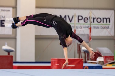Larisa Iordache la antrenament