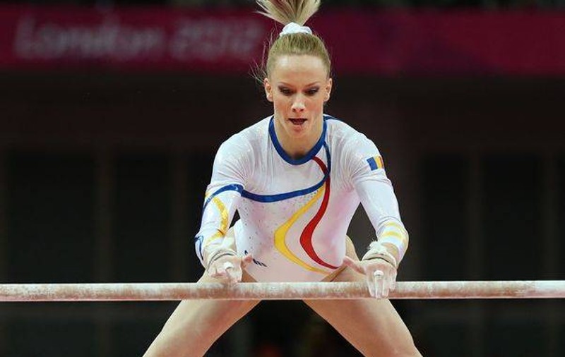 GIMNASTELE AU AZI FINALA PE ECHIPE LA JO. Programul de azi al sportivilor români la Olimpiada de la Londra 