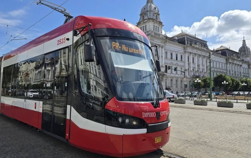 Transportul public în Arad costă 1 leu pentru 24 de ore. Măsura a intrat în vigoare în august 2026