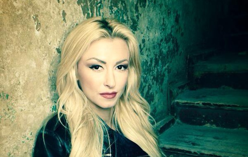 Andreea Bălan A PROVOCAT UN VAL DE CRITICI CU ACEASTĂ FOTOGRAFIE! "Ruşine!", strigă fanii | FOTO ÎN ARTICOL