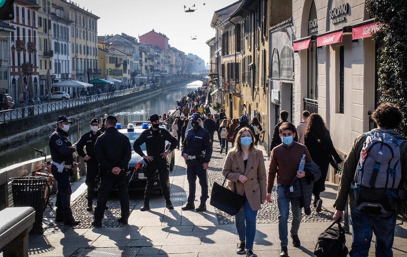 De ce cred mai mulți experți că Europa a ratat șansa de a opri al treilea val al pandemiei și de ce SUA privește cu teamă situația de aici