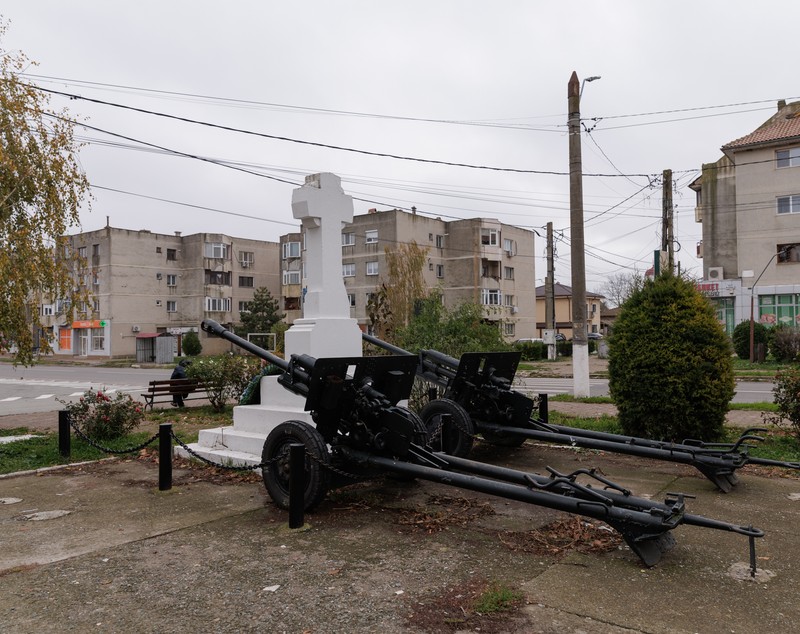 Mic sondaj la marginea țării. De la „frumosul Ciolacu” și „inteligentul Geoană” la „Băsescu cel hazliu”, ce cred oamenii care trăiesc în colțul de jos al hărții, în Dobrogea, despre prezidențiale