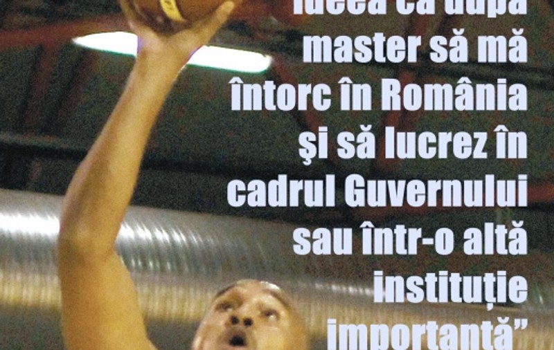 Uche, cu diplomă