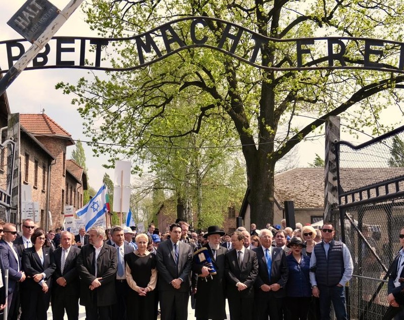 FOTO | Premierul Viorica Dăncilă a participat la Marşul Internaţional al Vieţii, de la Auschwitz la Birkenau