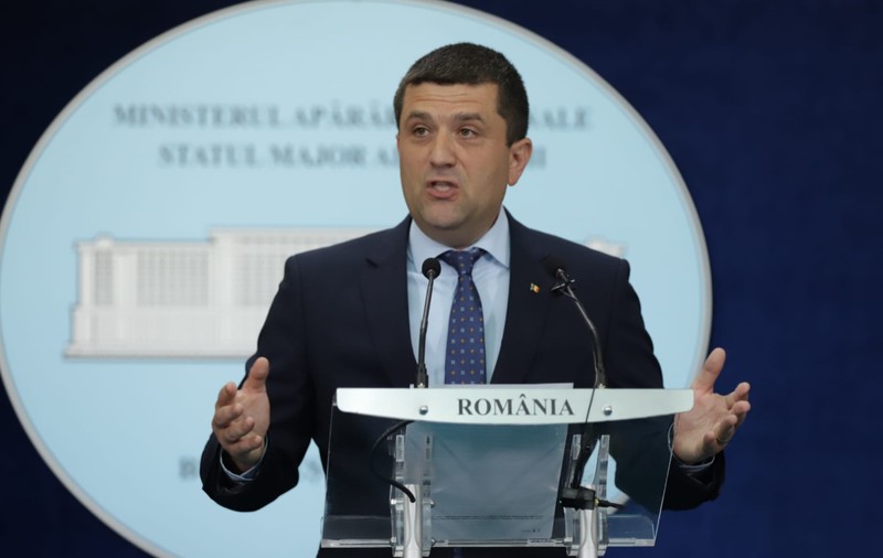 MApN ar putea dirija traficul aerian din România dacă activitatea ROMATSA ar fi suspendată, anunță Radu Miruță