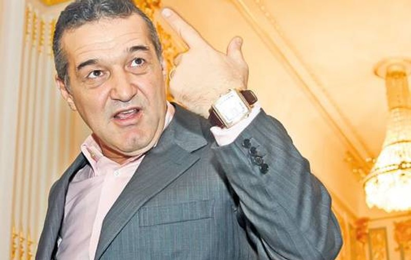 GIGI BECALI, la mâna senatorilor. Ei ţin blocată legea care l-ar scoate din puşcărie