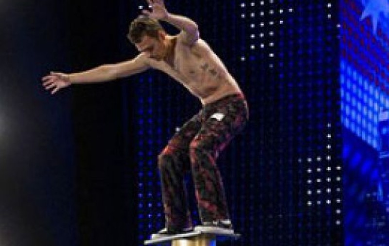 Un tânăr de 18 din Chișinău, la un pas de a câștiga America's Got Talent | VIDEO