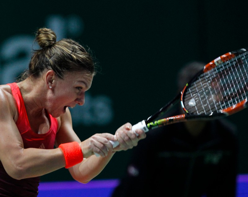 Halep a debutat fantastic la Turneul Campioanelor: ^a demolat-o pe italianca Pennetta, 6-0, 6-3. Marți, urmează Șarapova / LIVEBLOG&VIDEO