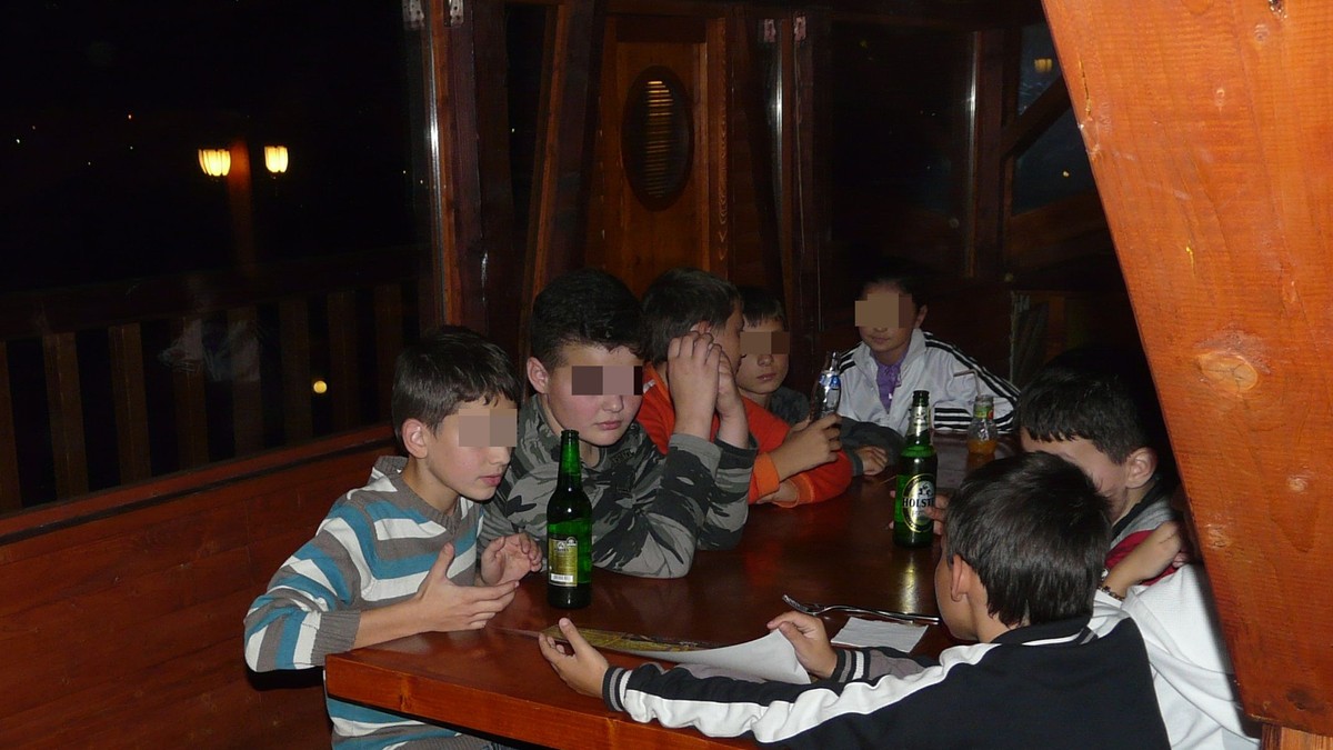 20% dintre tinerii din mediul rural consumă alcool
