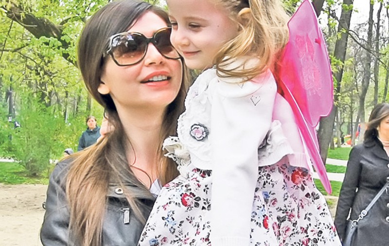 Exclusiv | Moni, respinsă la proba de actorie