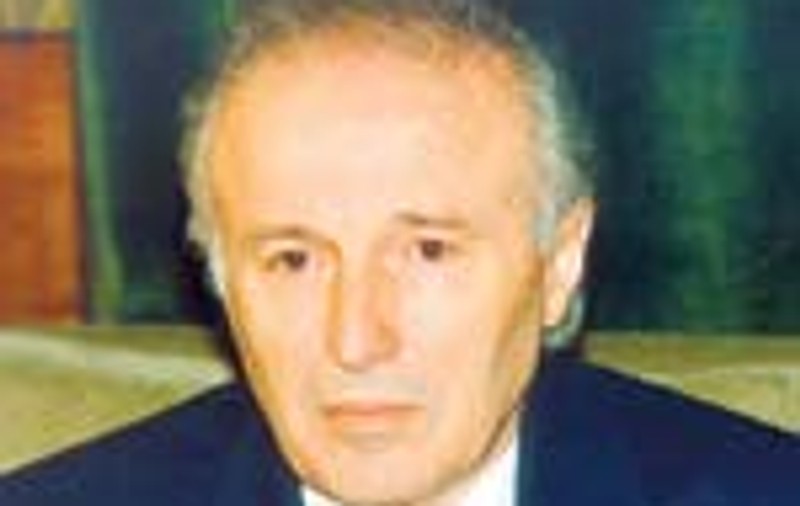 Dumitru Tinu va fi exhumat