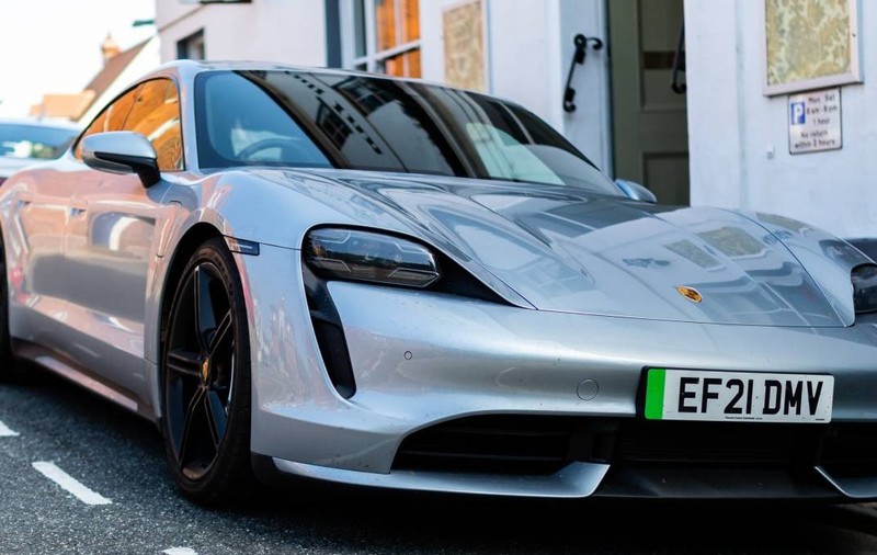 Porsche Taycan Turbo electric, model 2021 