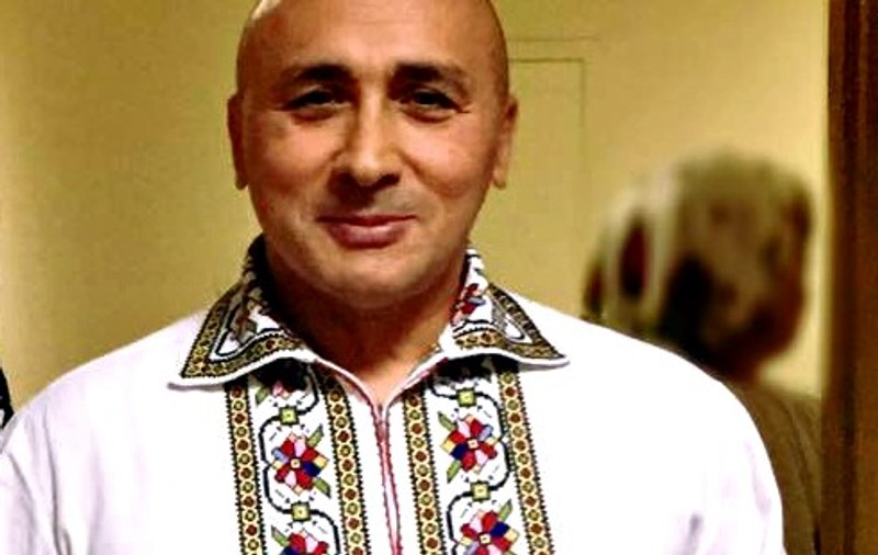 Panică în tagma soliștilor de muzică populară! Marcel Pavel se apucă de doine