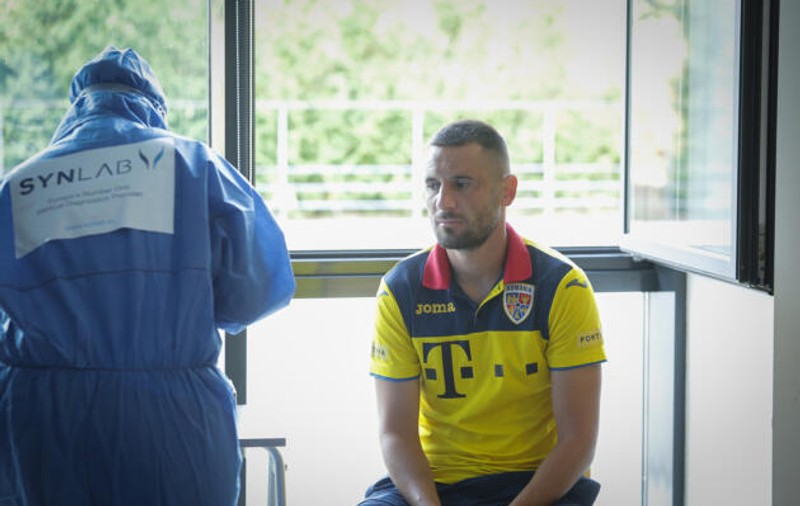 Jucătorii naționalei de fotbal a României au făcut testele Covid-19. Toate rezultatele au fost negative