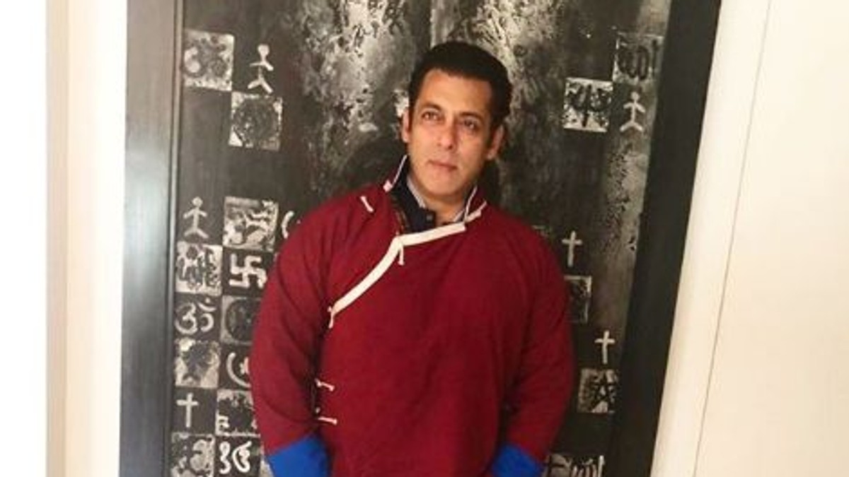 Cu ce frumuseți a umblat Salman Khan înainte de Iulia Vântur. Femei numai una și una | FOTO