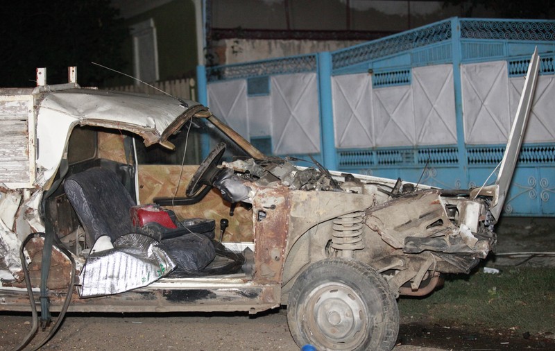 FOTO| Doi copii din Buzău, grav răniți după ce au făcut accident cu o mașină furată de la o rudă