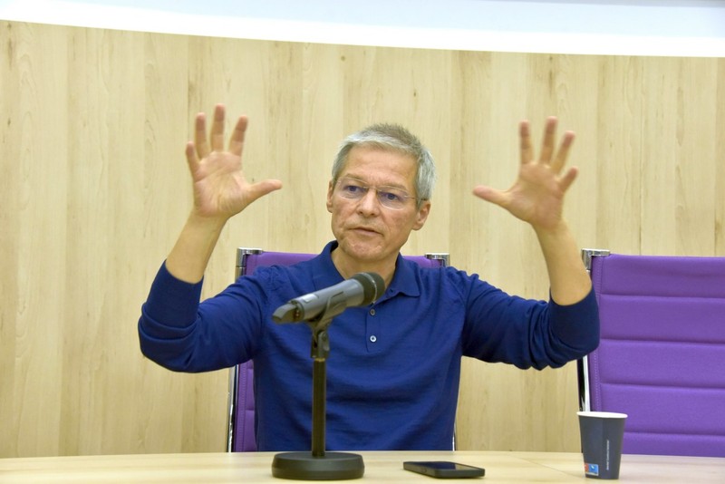 Dacian Cioloș a fost premier tehnocrat în perioada noiembrie 2015-ianuarie 2017. Foto: Hepta