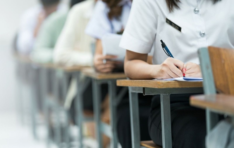 BAC 2025 - Ce ai voie să faci în sala de examen și ce acte îți trebuie la Bacalaureat