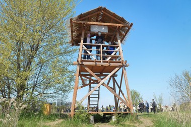 Președintele Klaus Iohannis se adresează jurnaliștilor la finalul vizitei făcute în Parcul Natural Văcărești, cu ocazia sărbătoririi Zilei Pământului, joi, 22 aprilie 2021, în București. EDUARD VINATORU / MEDIAFAX FOTO