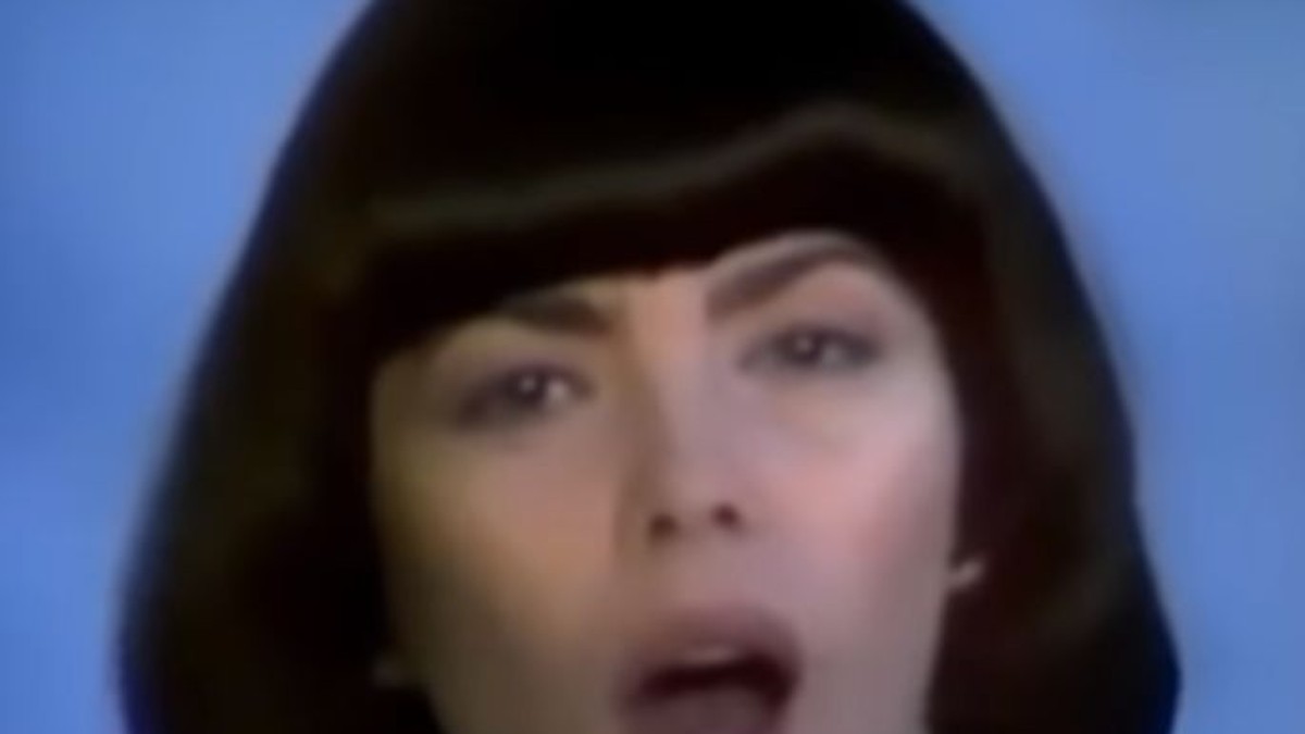 Mireille Mathieu, neschimbată la 72 de ani. Cum arată una dintre cele mai mari cântărețe din Franța | FOTO & VIDEO