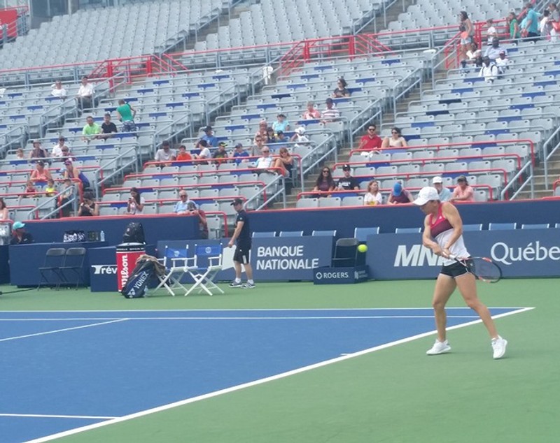 Halep pregătește debutul la Rogers Cup făcând glume pe seama lui Cahill. S-a retras Serena