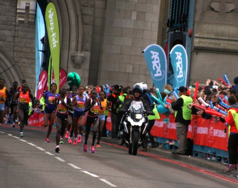 Etiopiencele și kenyenii, cei mai tari la Maratonul Londrei. Paula Radcliffe, în lacrimi / FOTO