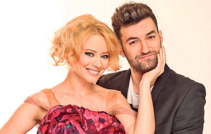 Smiley şi Laura Cosoi s-au întâlnit! Contrar a ceea ce se putea crede, REACŢIILE LOR AU INFIRMAT AŞTEPTĂRILE
