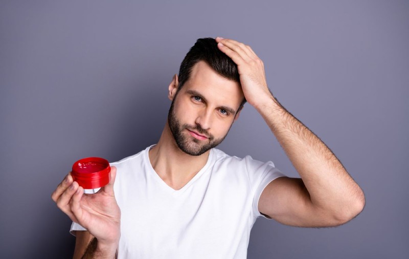 Care este diferența dintre gel de păr, ceară și pomadă