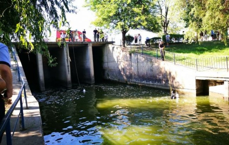 Bărbat dispărut în zona barajului lacului Colentina. Scafandrii l-au găsit mort, la 20 de metri de baraj