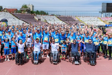 Participants are seen beforethe start of the Wings for Life World Run - App Run in Bucharest, Romania on May 08, 2022.