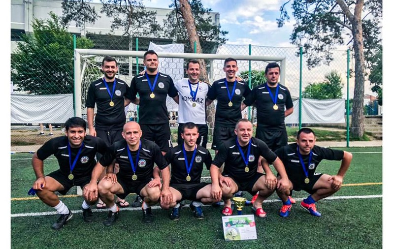 17 agenţi de Rutieră, reţinuţi în dosarul mită pentru echipa de fotbal a Poliţiei Sibiu. Cu ce performanțe se lăudau