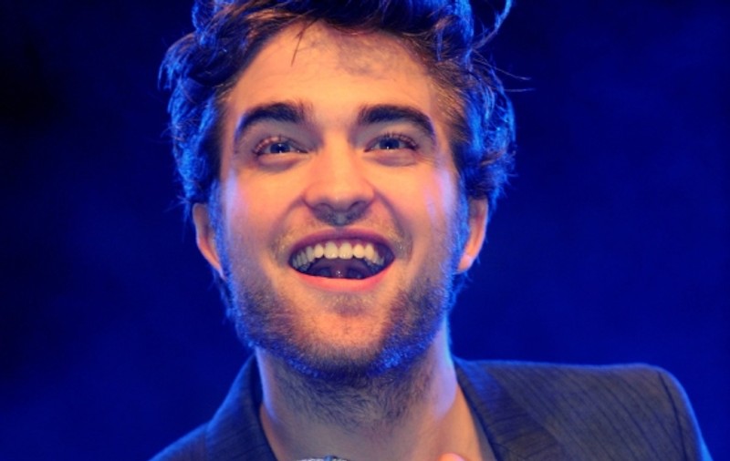 Robert Pattinson "s-a tuns pentru că avea păduchi"