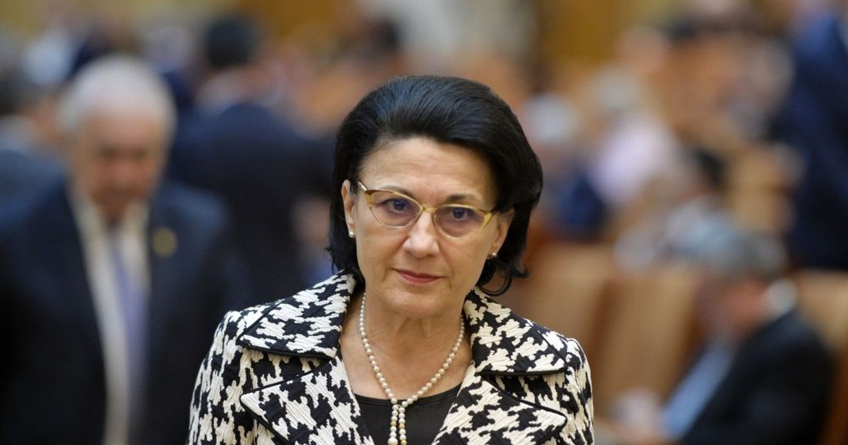 Știrea despre demiterea Ecaterinei Andronescu, printre cele mai citite pe BBC